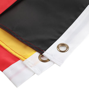 FOR SALE IN EUROPE ONLY : Deutsche Nylonflagge (122 x 183 cm) 4x6 FT-Oxford 210D Hochleistungsnylon, genähte Paneele, langlebiges und langlebiges 4-Stich-Säumen. Lebendige Farben und lichtbeständig.